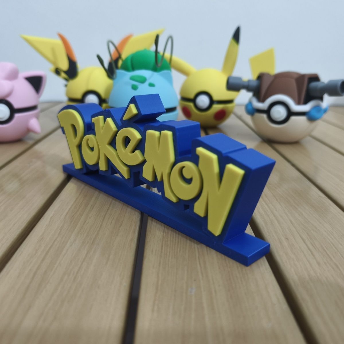 Pokemon Standee Logo-Displayfi – Anime Cosplay Merchandise Bewertung und Preis